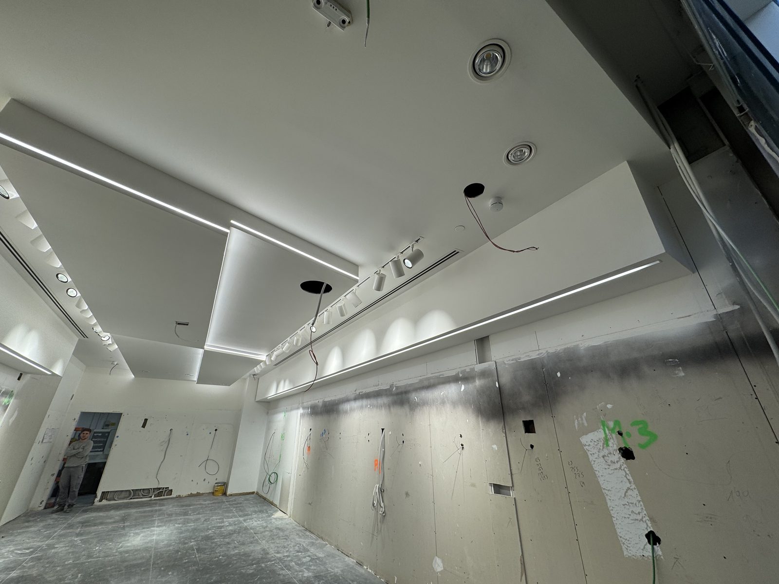 Instalación eléctrica en obra realizada por Daniel Guaita